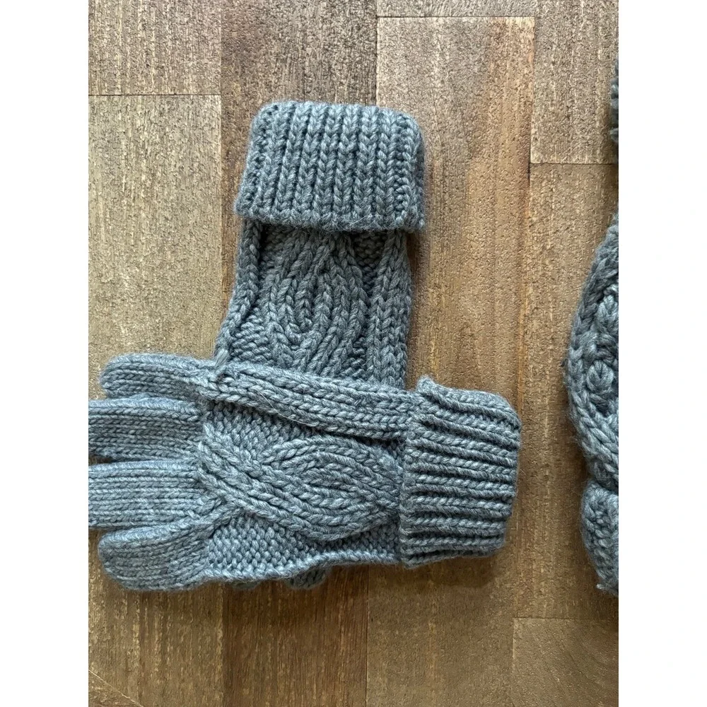 Gray knit cable knit pom pom hat and mittens set